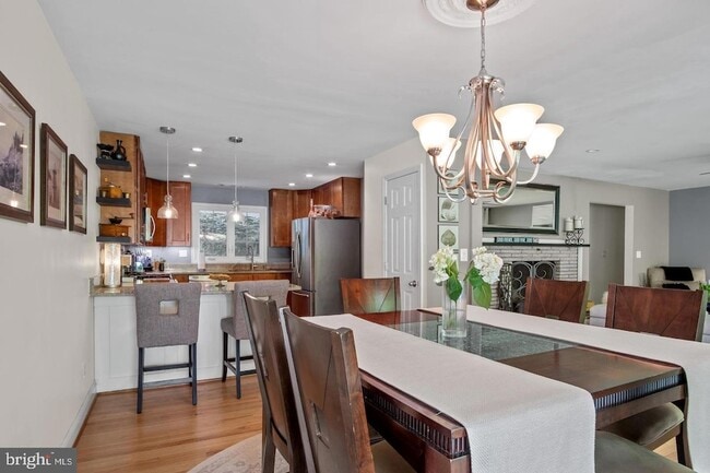Photo - 3418 Annandale Rd