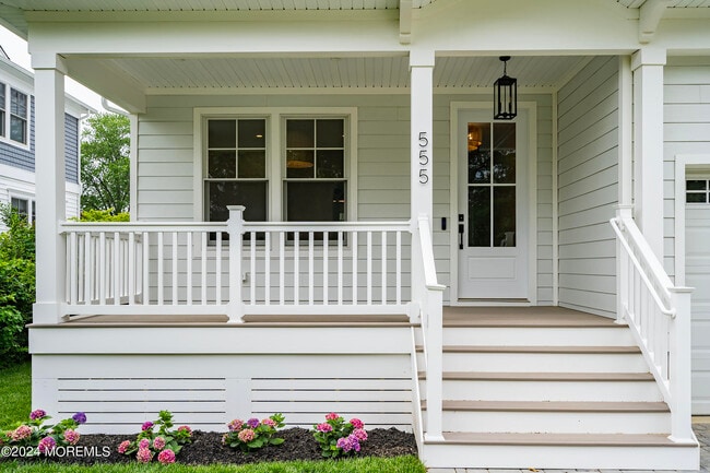 Photo - 555 Sussex Ave