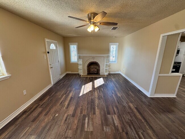Photo - House Located Minutes Away From Texas Tech University!