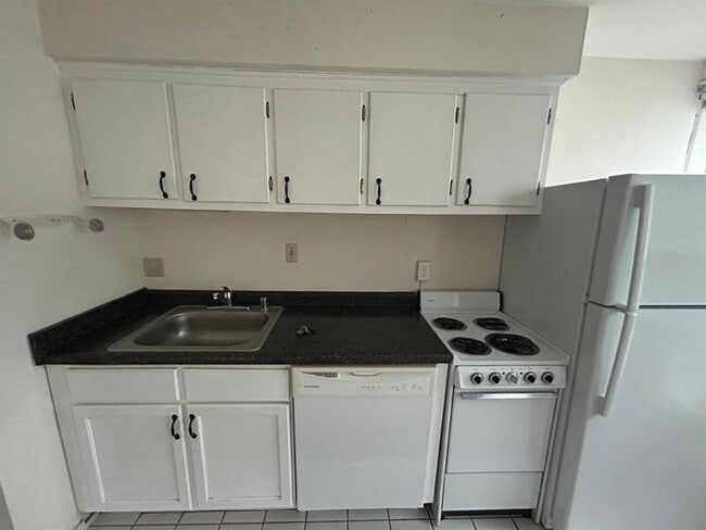 Photo - 137 E Gorham St Unit 6