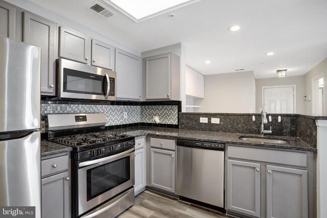 Photo - 144 Pasture Side Way Unit 144E