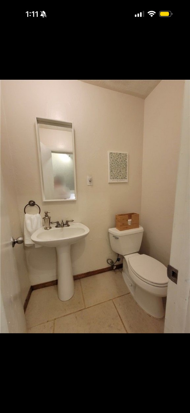 Photo - 611 Broadhead Ave