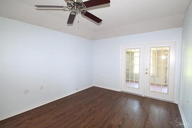 Photo - 1128 Sweetbriar St