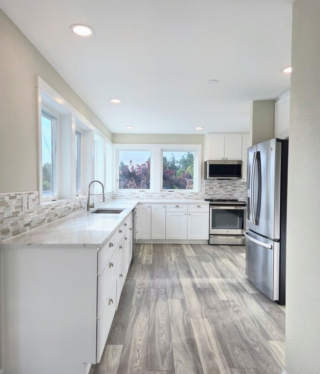 Photo - Newly Remodeled 2 Bedroom Home For Rent!