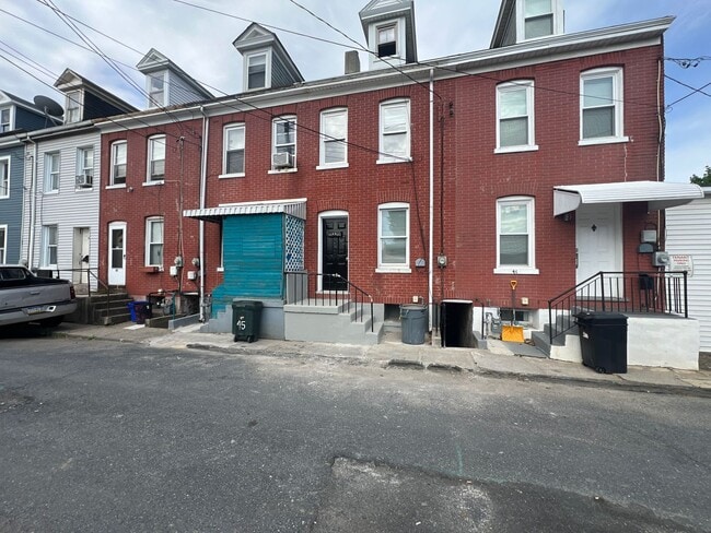 Photo - Beautifully remodeled 3 bedroom rental in Easton