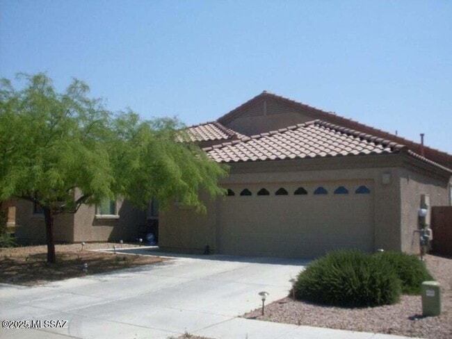 Building Photo - 6585 S Lantana Vista Dr