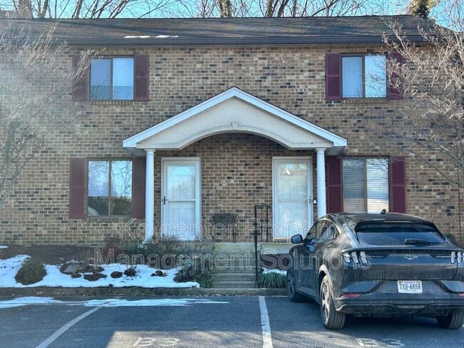 Building Photo - 500 Winchester Ave Unit #B3