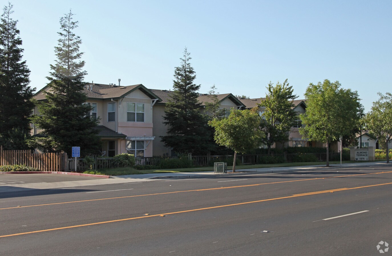 Almond Terrace Apartments Manteca, CA