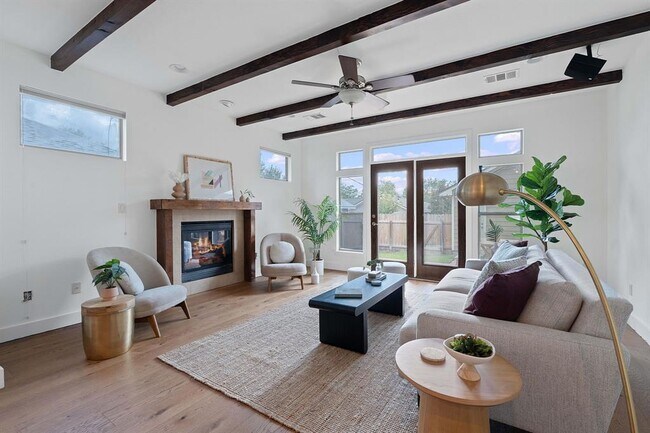 Photo - 5412 Grover Ave