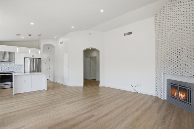 Photo - 5958 E Kelton Ln