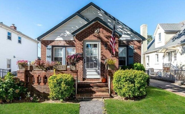 Building Photo - 4806 187th St