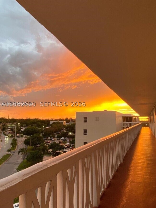 Photo - 2903 Point E Dr Unit K611