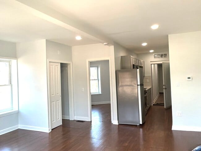 Photo - 224 E Cass St Unit 2R