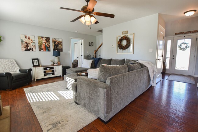 Photo - Pet Friendly Four Bedroom!