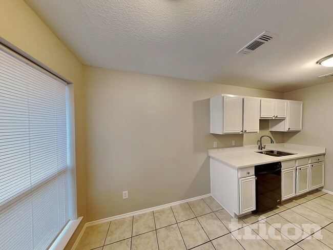 Photo - 2709 Star Ave