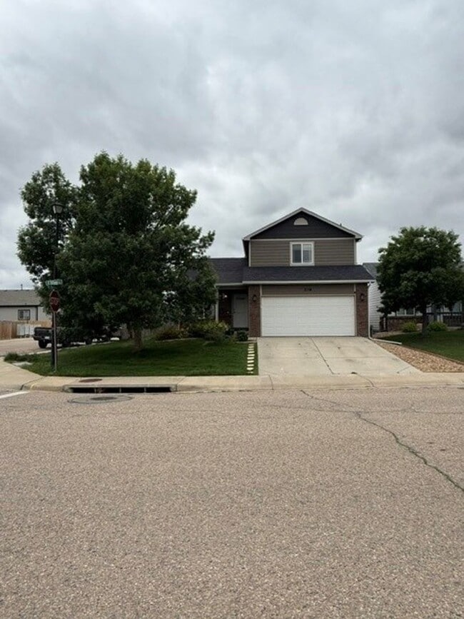 Photo - 2174 Village Dr