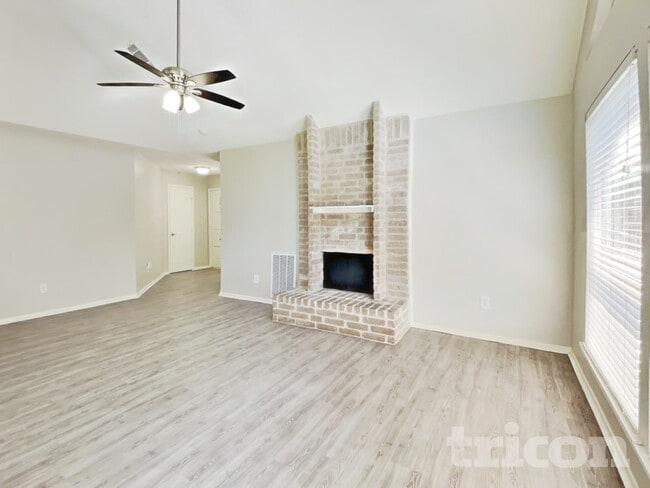 Photo - 19631 Coppervine Ln