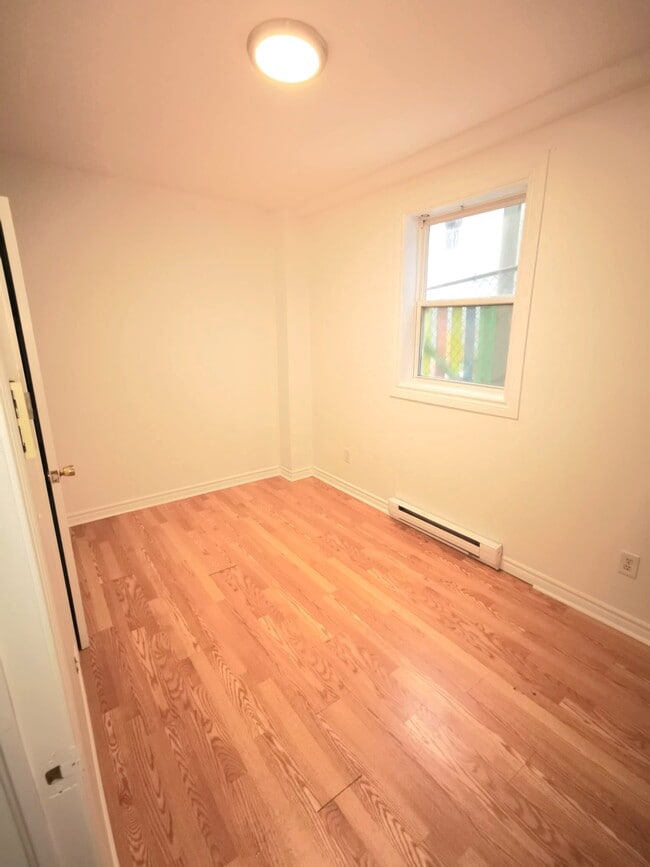 Photo - For Rent–2 Bedrooms -1 Bathroom Apartment ... Unit 2