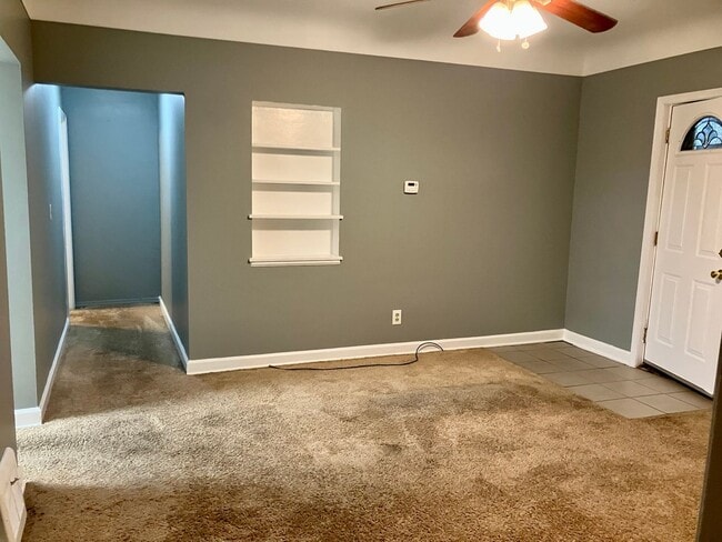 Photo - CHARMING DUPLEX HOME FOR LEASE IN WESTLAND!