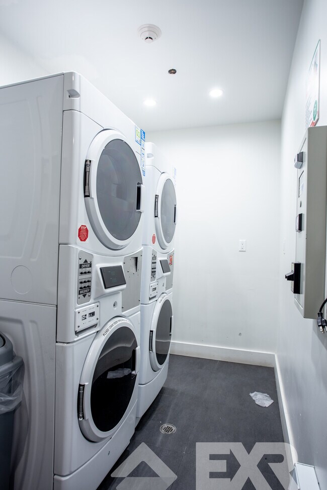 Photo - 620 Parkside Ave Unit 7A