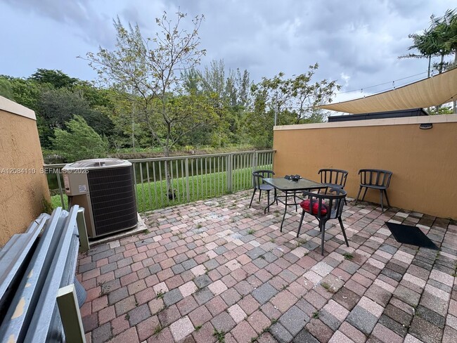 Photo - 1037 SW 143rd Ave
