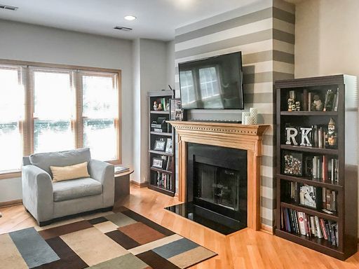 Photo - 2717 N Wayne Ave Unit 2N