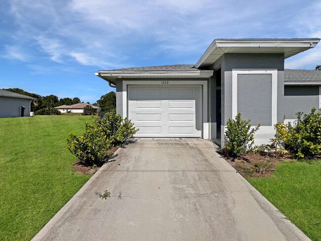 Photo - Haunt Your Dream Home: 3BR Duplex With Chi...