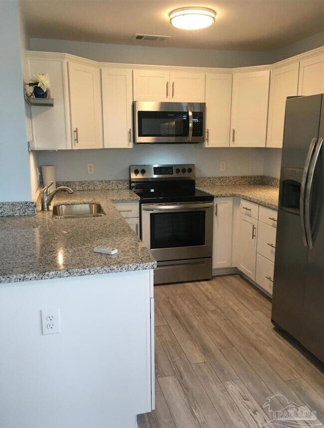 Photo - 1100 Shoreline Dr Unit 207