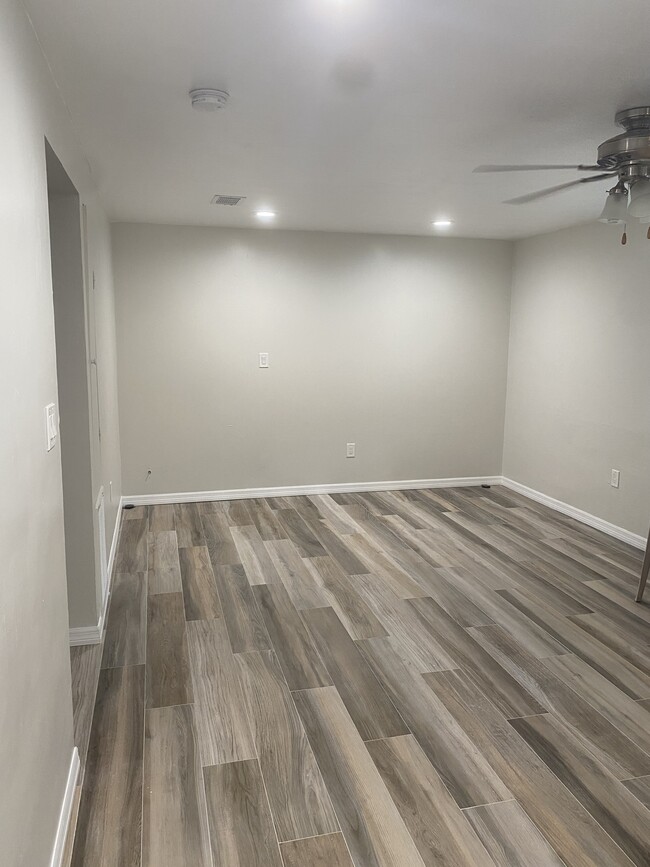Photo - 8485 Sunset Dr