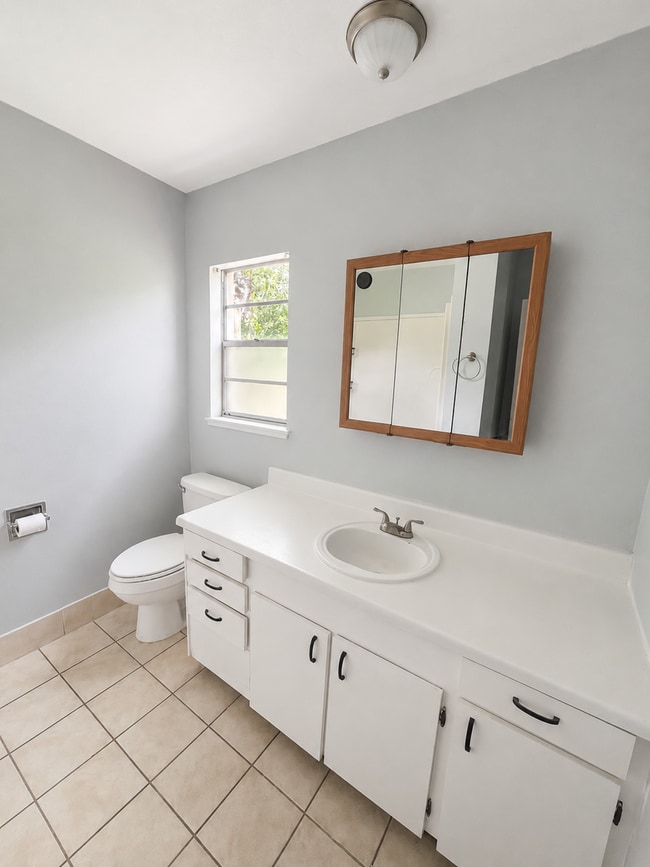 Photo - 1BR/1BA Dade City Duplex Near the Withlacoochee River