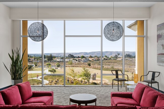 4th-Floor Lounge