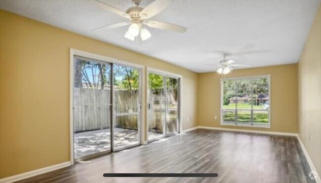Building Photo - 8904 Kingcrest Pkwy Rental