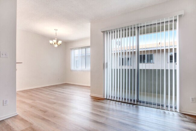 1705 Purdue Ave Unit 08