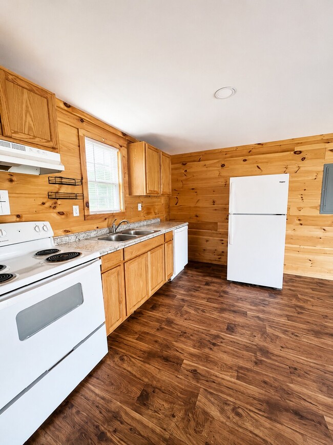 Photo - 169 Redbud Trl