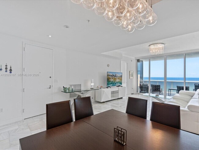 Photo - 18101 Collins Ave Unidad 1904