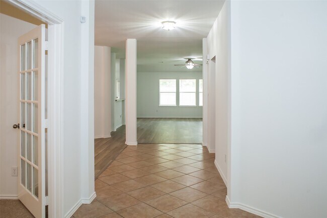 Photo - 9402 Borden Bluff Ln