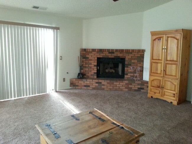 Photo - Available Now: 2 Bed - 2 Bath Townhouse, Continental area - $1,975