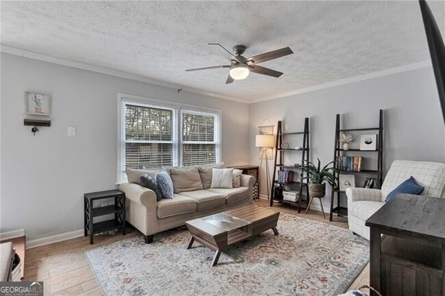 Photo - 8 Arpege Way NW