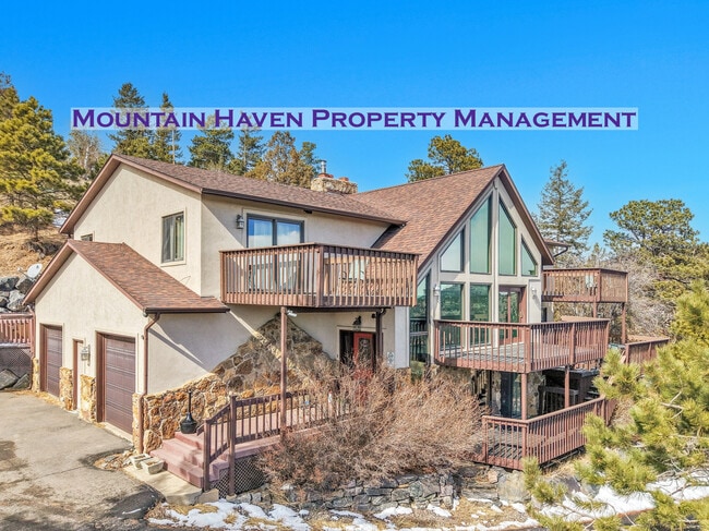 Photo - 1177 Hyland Dr House