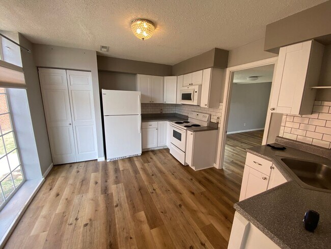 Photo - Old Hwy 63 S - 1201, #504 Unit 504