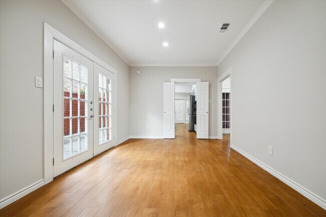 Photo - 15 Rutgers Pl