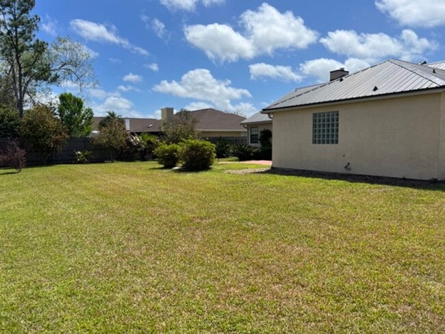 Photo - REDUCED North Shore 3B/2Bth