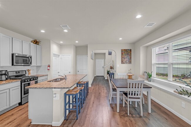 Photo - 14033 Lamprey Dr