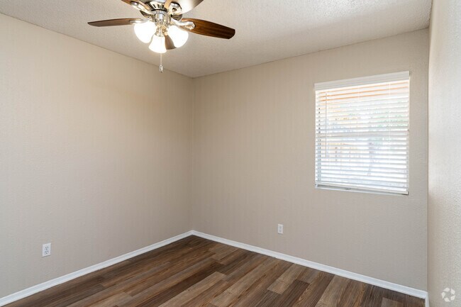 1HAB, 1BA - 500 ft²
