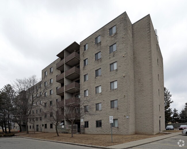 Building Photo - Castle Westmount Apartments