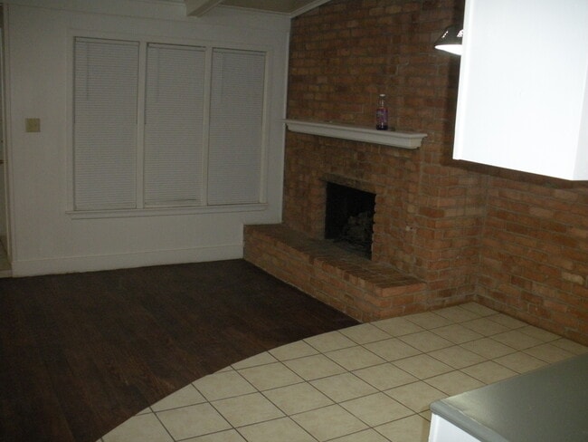 Photo - 3823 51st St Unit B