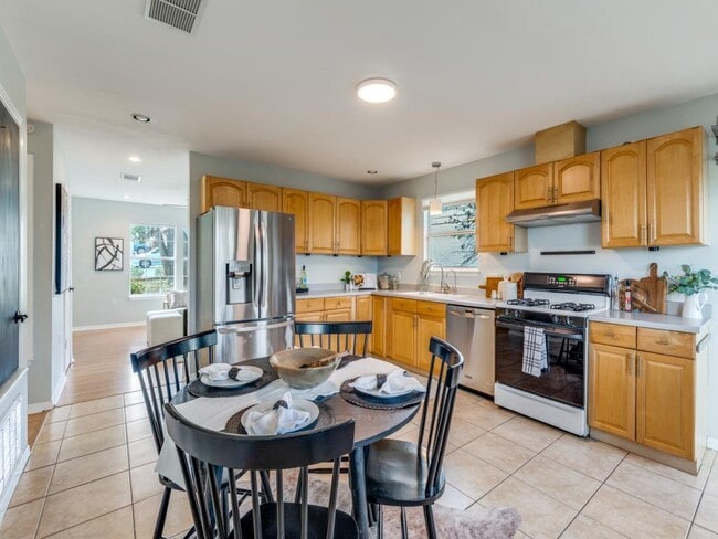 Photo - 1705 Adriane Dr