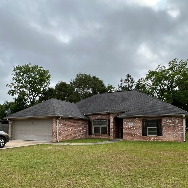 Building Photo - 503 Woodland Pkwy