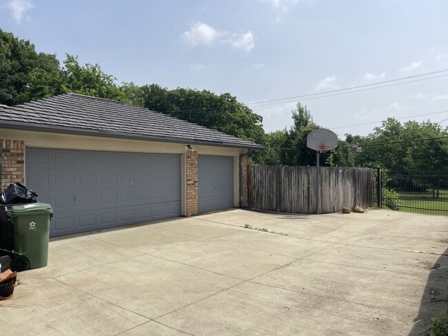 Photo - 3209 Bridlegate Dr