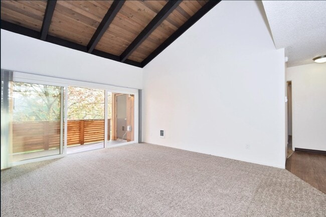 Photo - 4550 SW Murray Blvd Unit 38